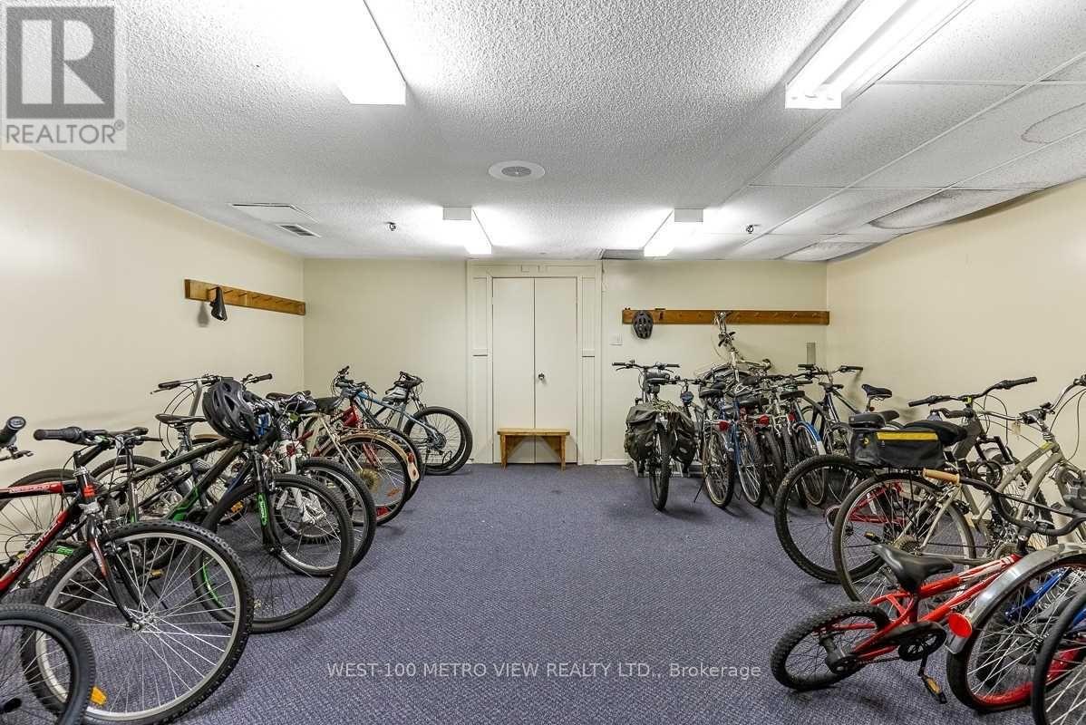 202 - 1415 Ghent Avenue, Burlington, Ontario  L7S 1X4 - Photo 18 - W12595040