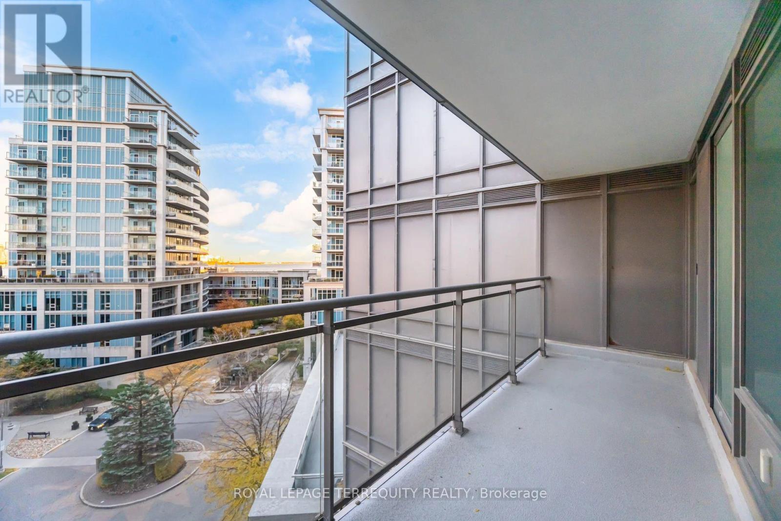 710 - 2121 Lake Shore Boulevard W, Toronto, Ontario  M8V 4E9 - Photo 27 - W12595068