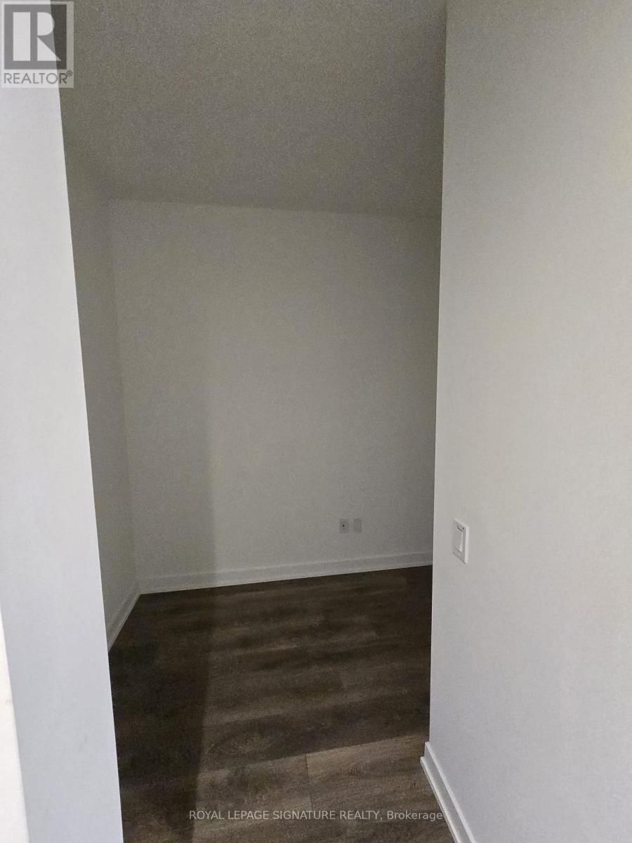 507 - 28 Ann Street, Mississauga, Ontario  L5G 0E1 - Photo 8 - W12595154