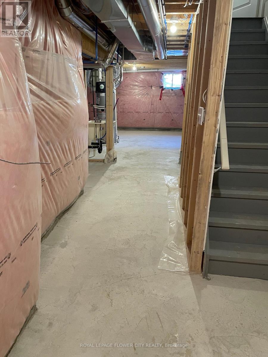 51 Pearman Crescent N, Brampton, Ontario  L7A 0A7 - Photo 17 - W12595158