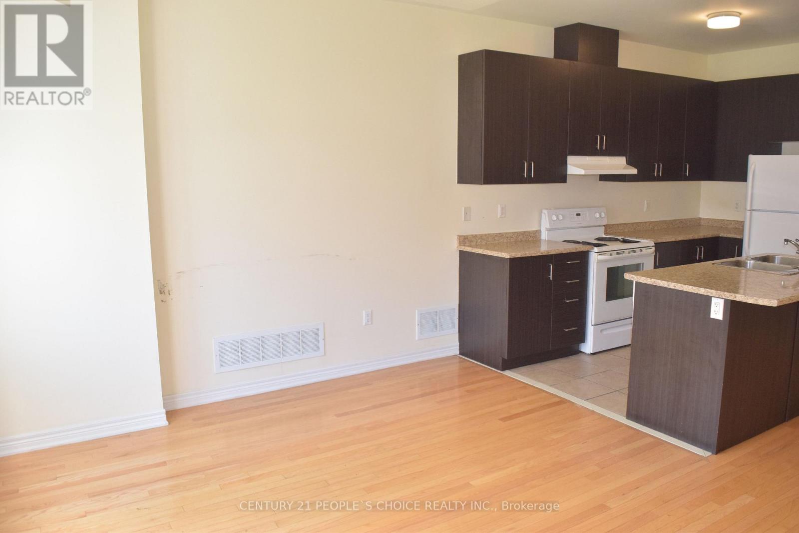 20 Munch Place, Milton, Ontario  L9T 8K6 - Photo 6 - W12595182