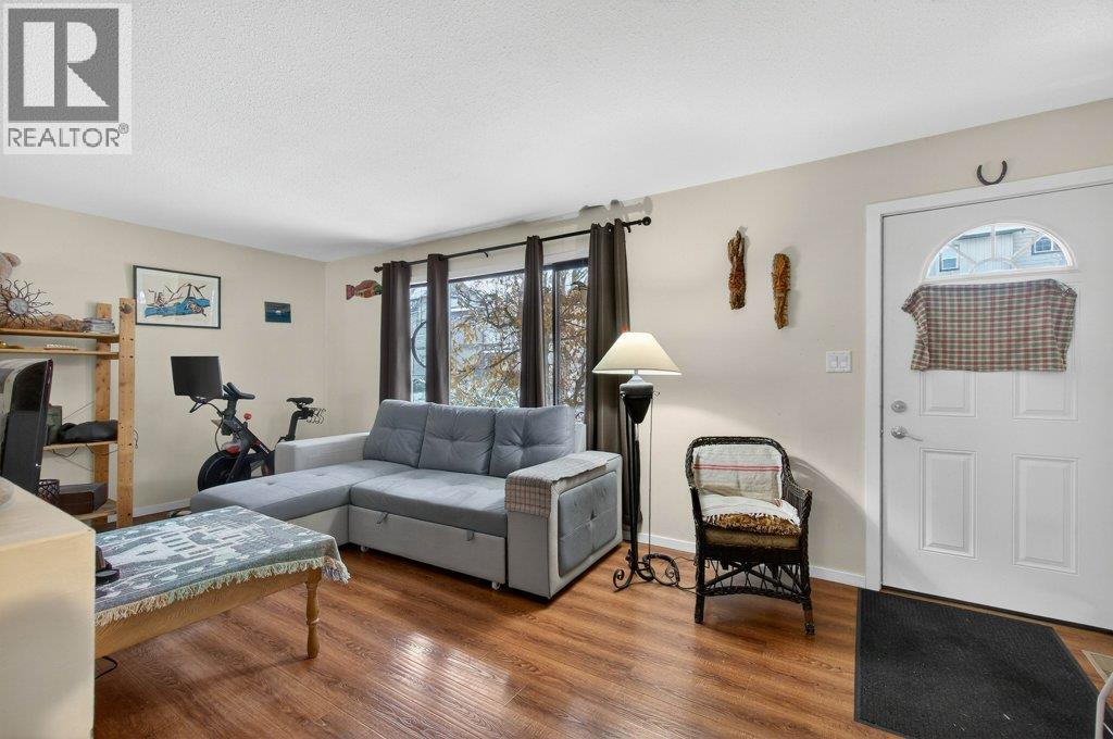 171 4 Street Se, Salmon Arm, British Columbia  V1E 1H7 - Photo 13 - 10370404