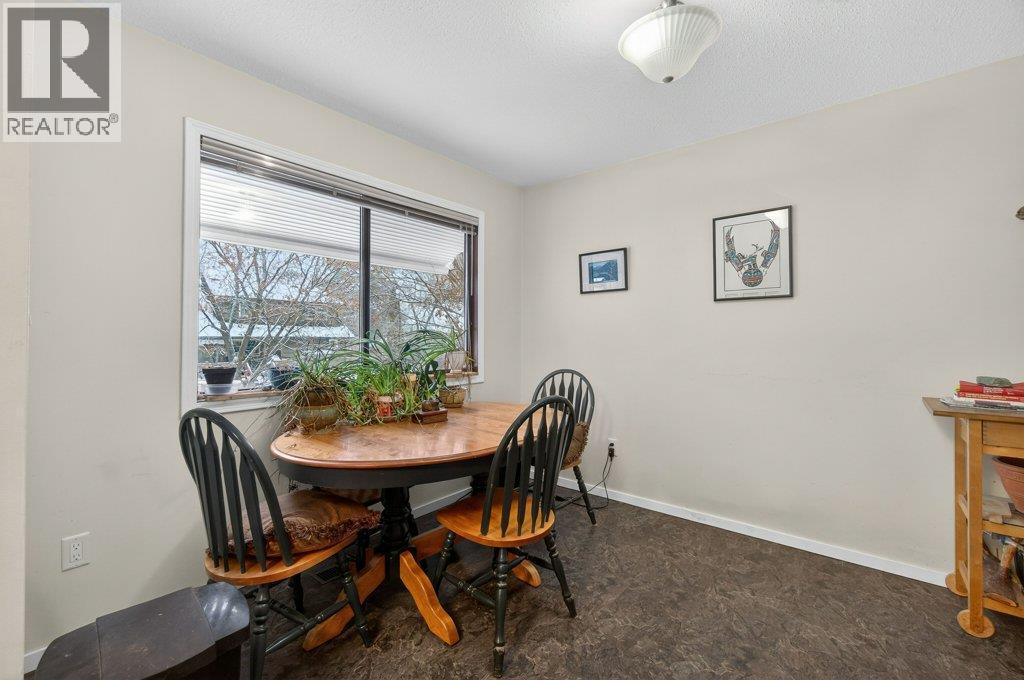 171 4 Street Se, Salmon Arm, British Columbia  V1E 1H7 - Photo 9 - 10370404