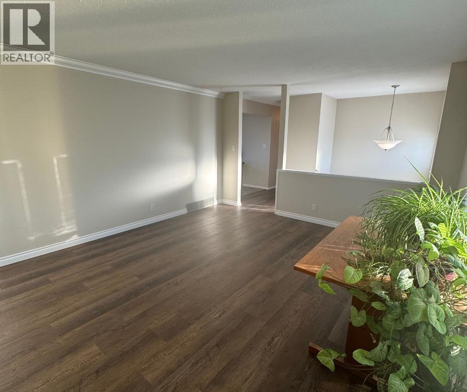 10716 105 Avenue, Fort St. John, British Columbia  V1J 2N1 - Photo 10 - R3071550