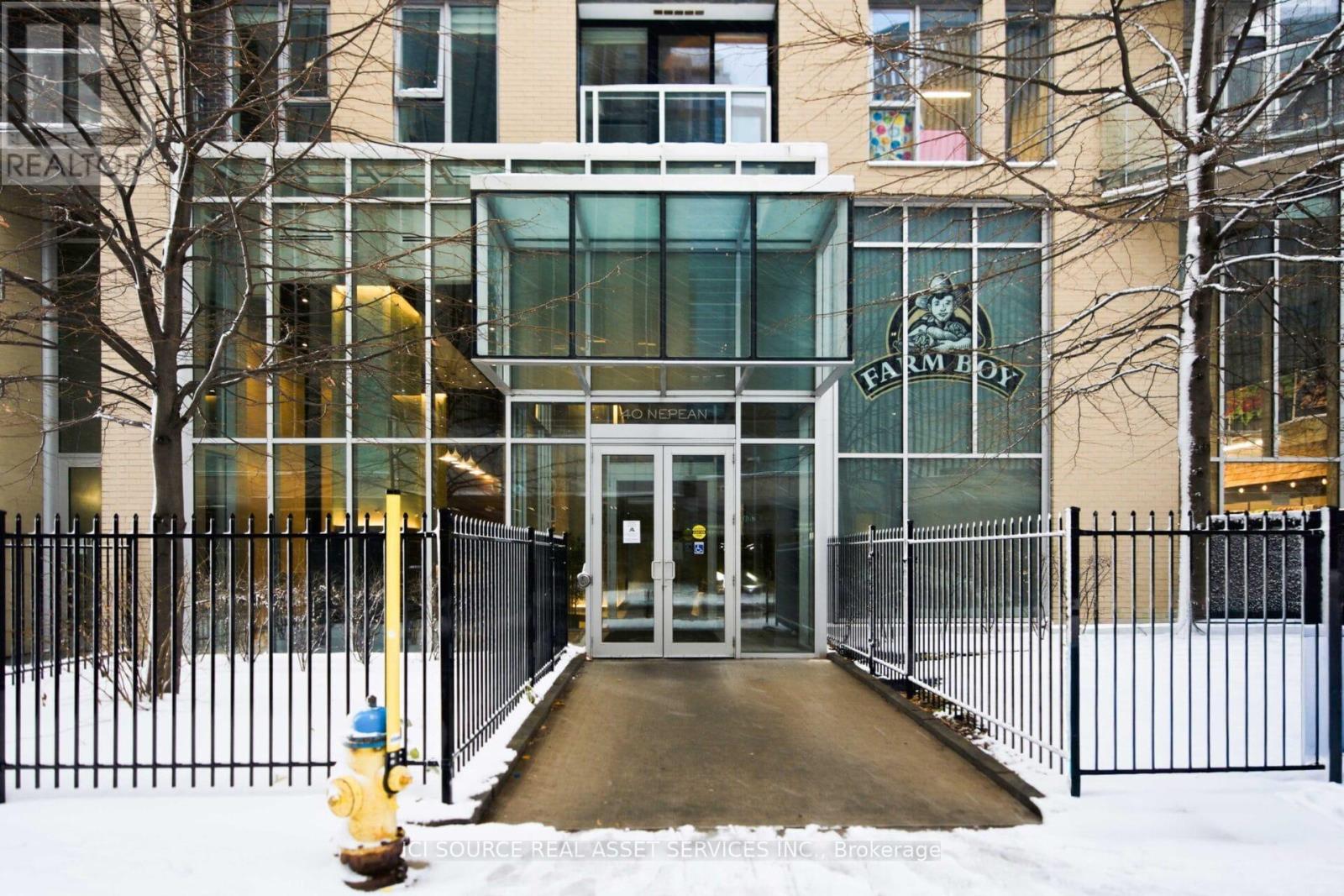 2206 - 40 Nepean Street, Ottawa, Ontario  K2P 0X5 - Photo 2 - X12595062