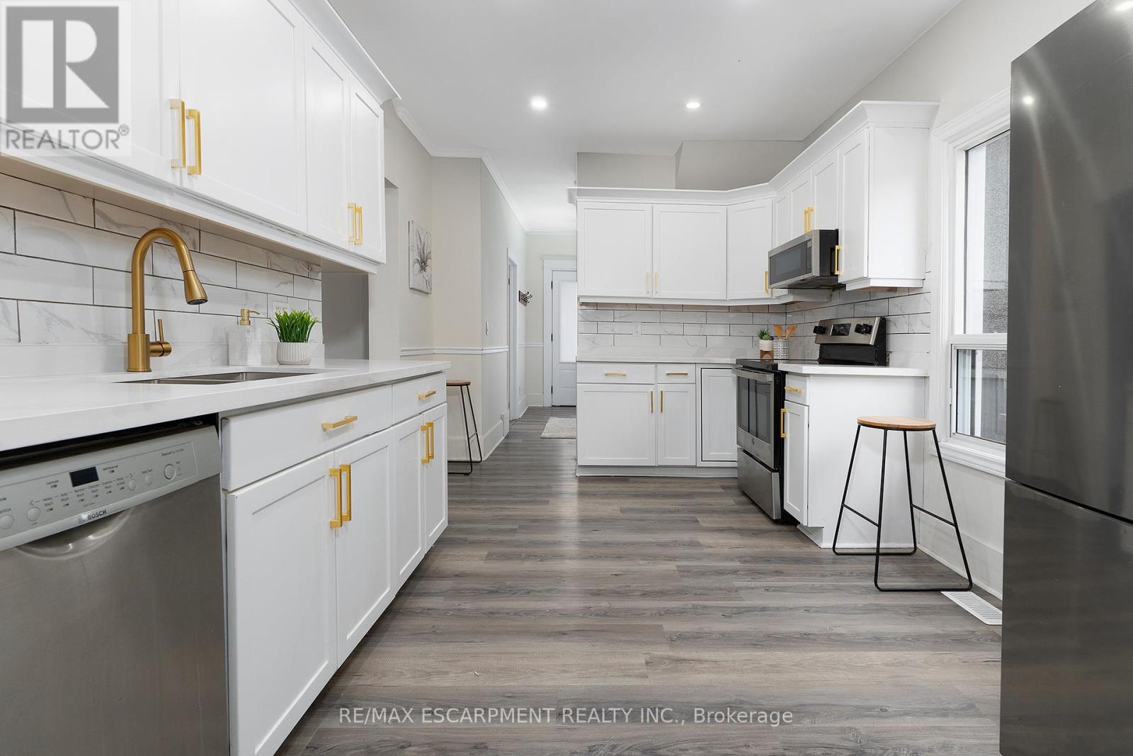 50 Stapleton Avenue, Hamilton, Ontario  L8H 3N5 - Photo 5 - X12595118