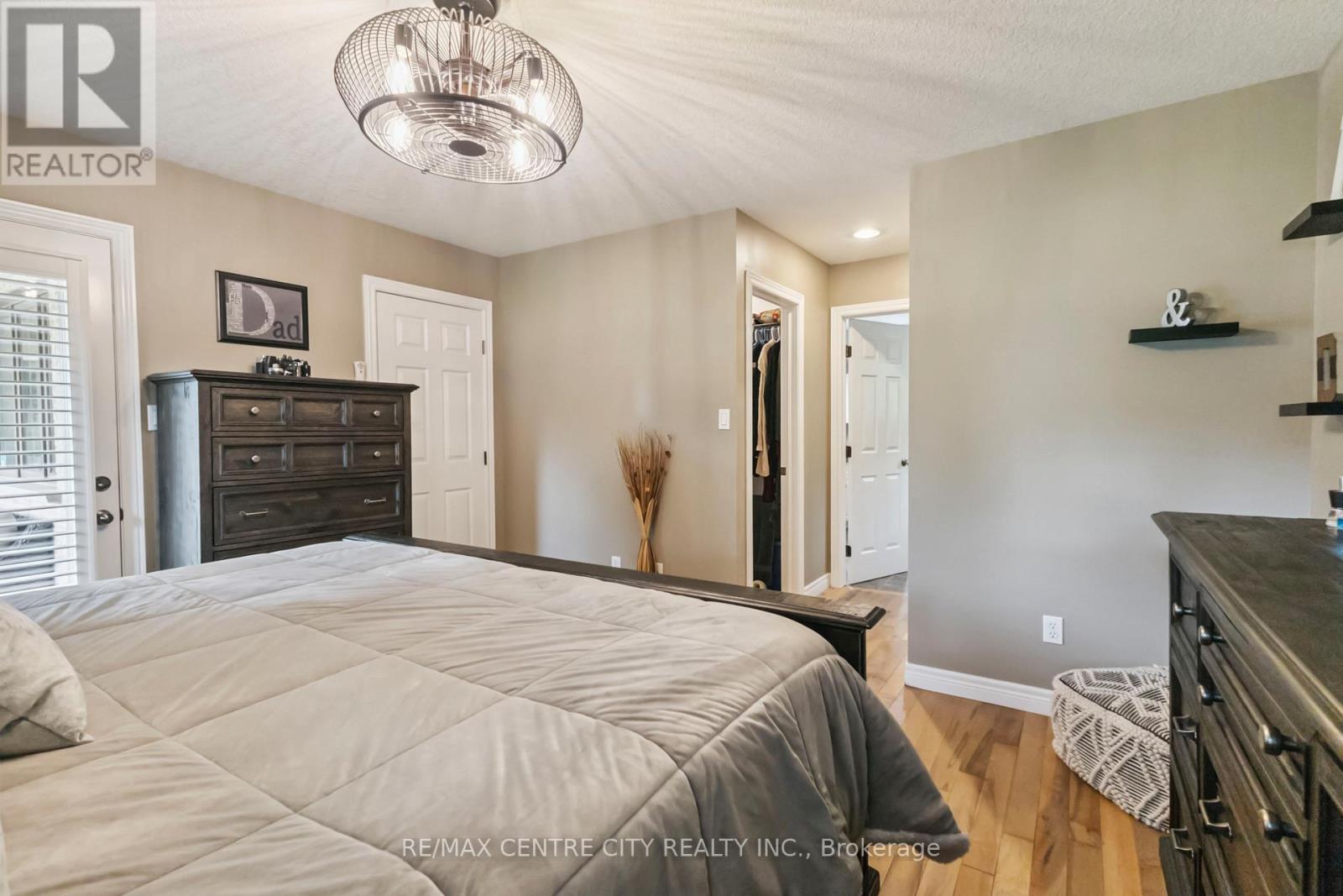 1839 Parkhurst Avenue, London East, Ontario  N5V 2C4 - Photo 23 - X12595204