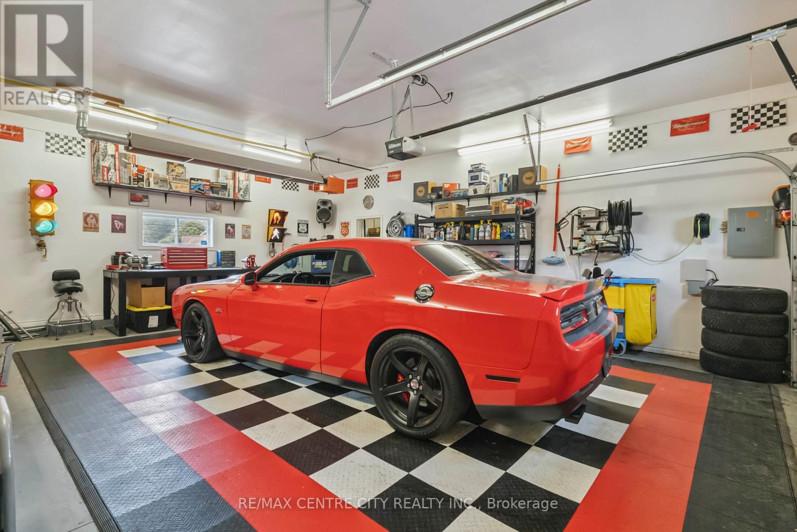 1839 Parkhurst Avenue, London East, Ontario  N5V 2C4 - Photo 37 - X12595204