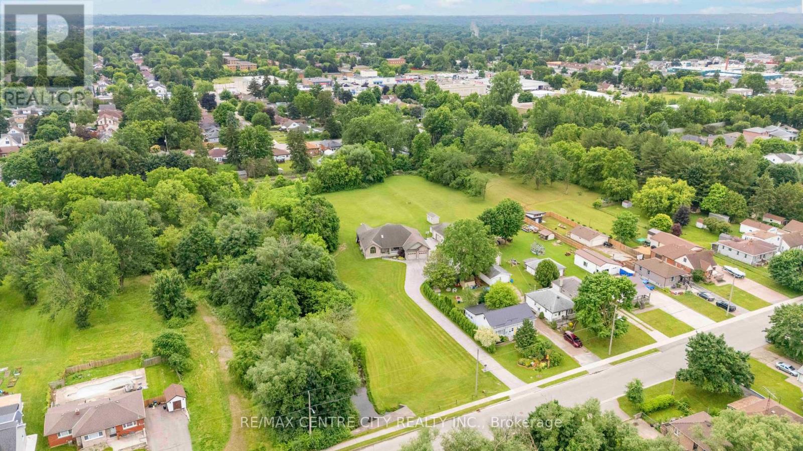 1839 Parkhurst Avenue, London East, Ontario  N5V 2C4 - Photo 43 - X12595204