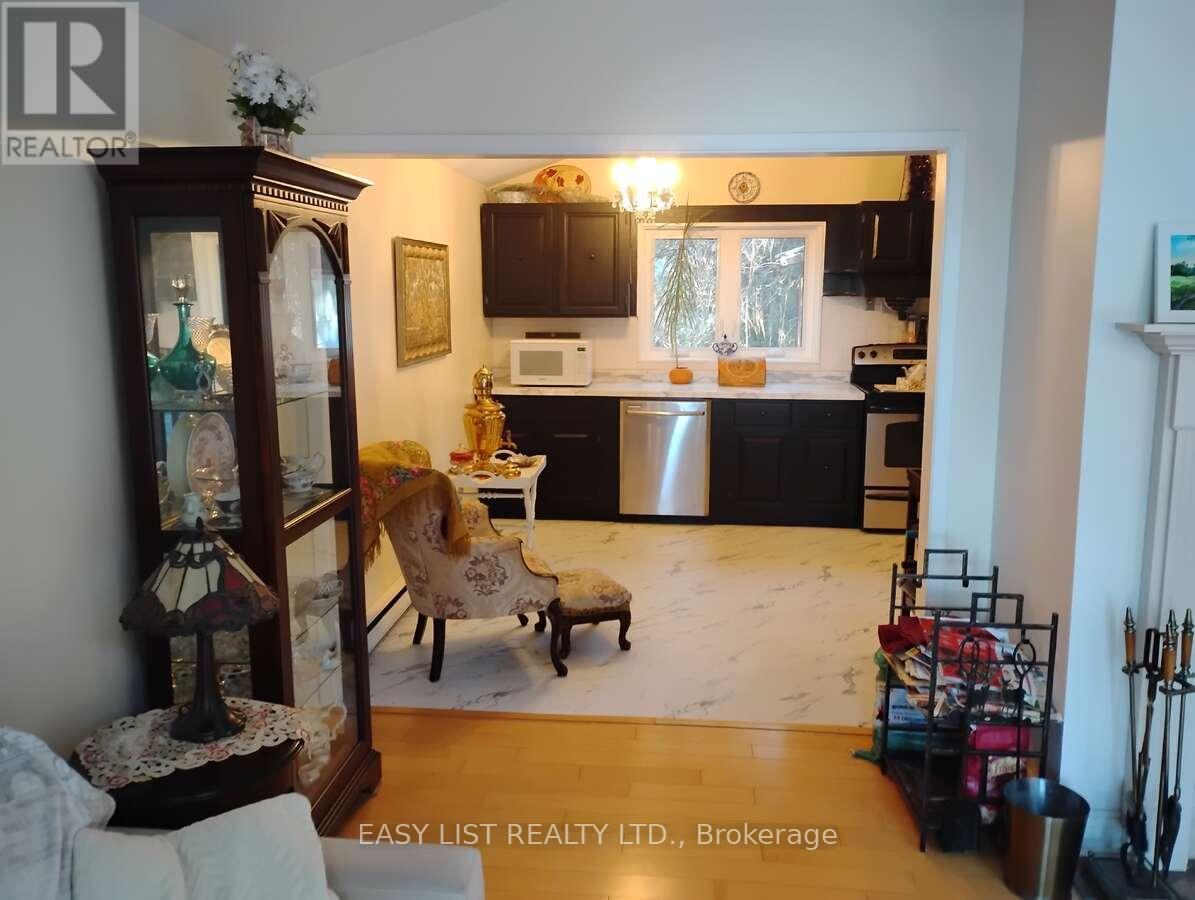 571 Rideau River Road, Montague, Ontario  K0G 1N0 - Photo 11 - X12595248