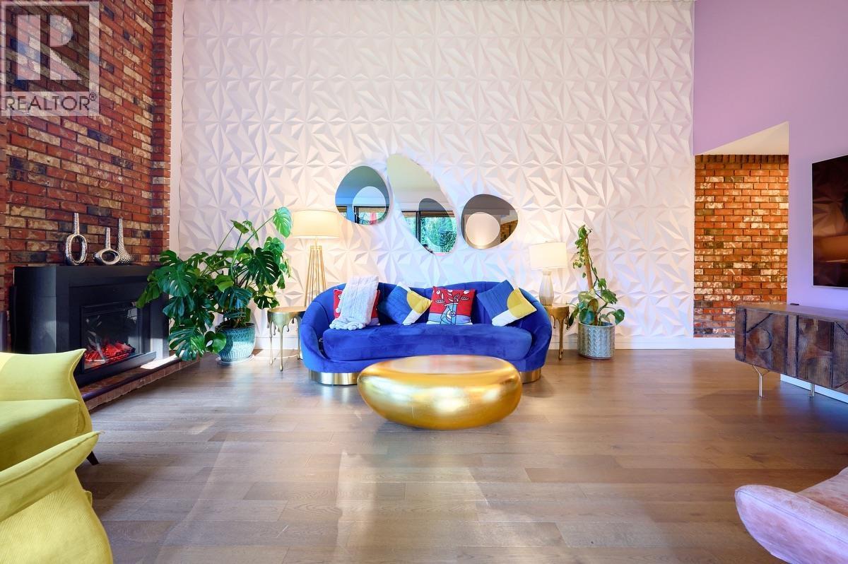 2873 Capilano Road, North Vancouver, British Columbia  V7R 4H4 - Photo 4 - R3071535