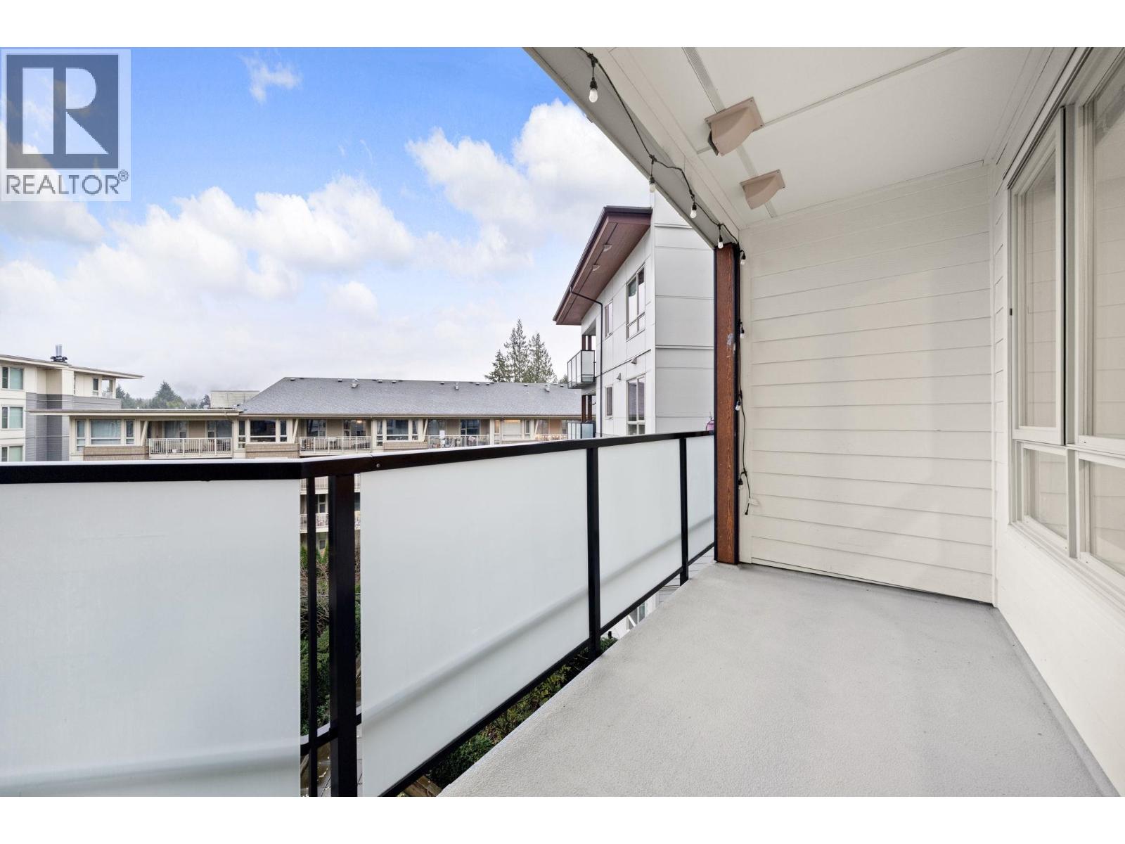 301 2632 Library Lane, North Vancouver, British Columbia  V7J 0B8 - Photo 10 - R3071539