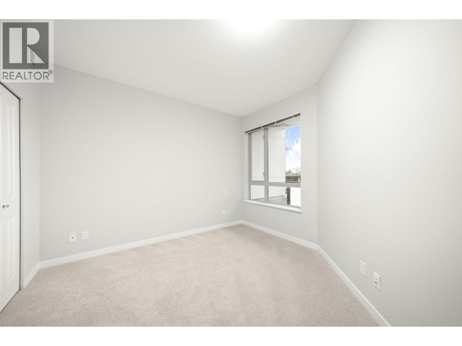 301 2632 Library Lane, North Vancouver, British Columbia  V7J 0B8 - Photo 8 - R3071539