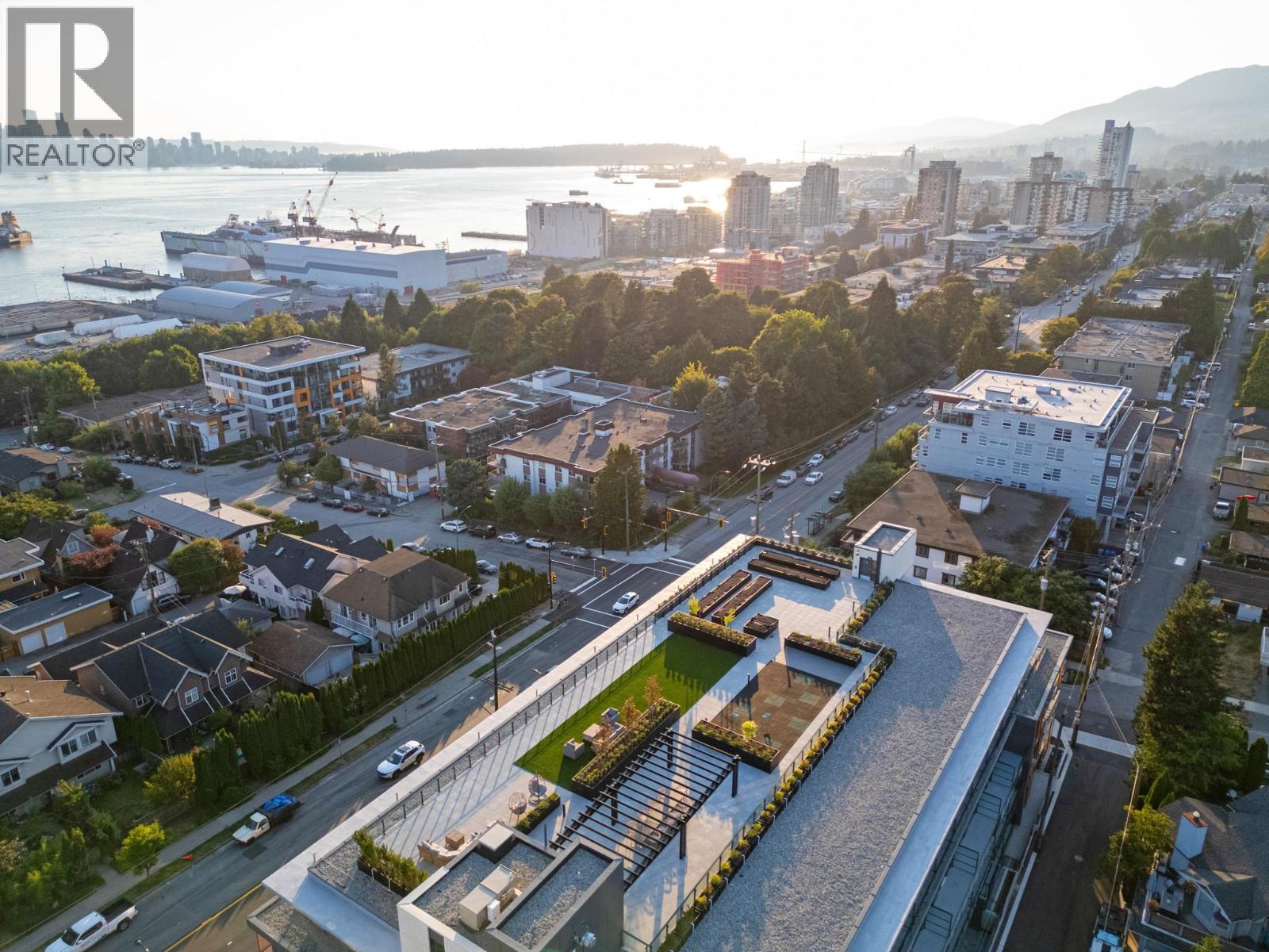 564 422 E 3rd Street, North Vancouver, British Columbia  V7L 0K1 - Photo 35 - R3071548