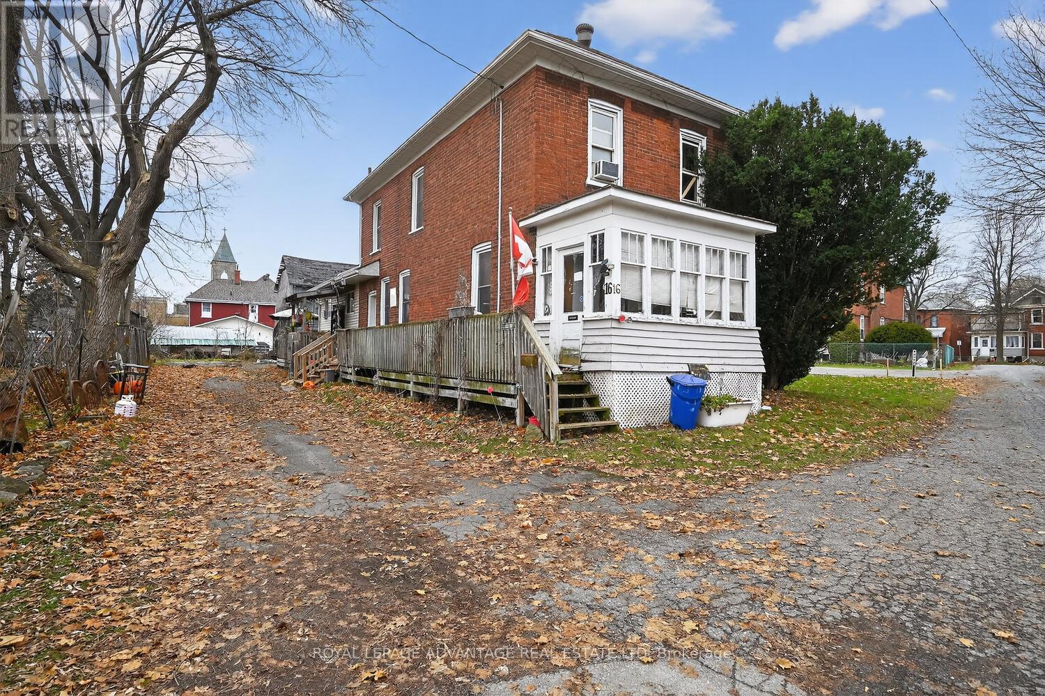 16 Mary Street N, Smiths Falls, Ontario  K7A 3R8 - Photo 1 - X12595216