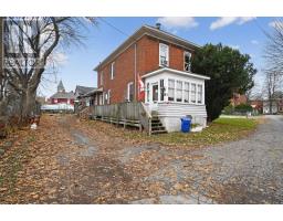 16 Mary Street N, Smiths Falls, Ca