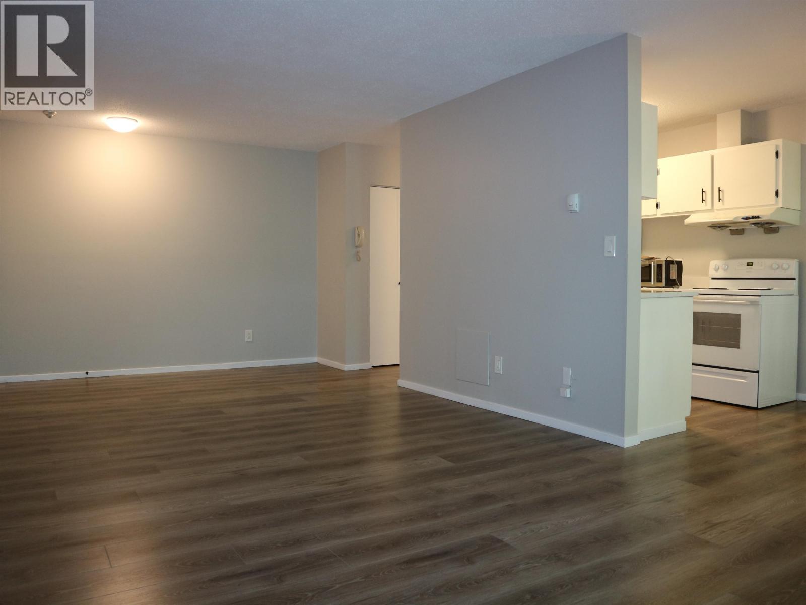 306 8060 Ryan Road, Richmond, British Columbia  V7A 2E5 - Photo 4 - R3071545