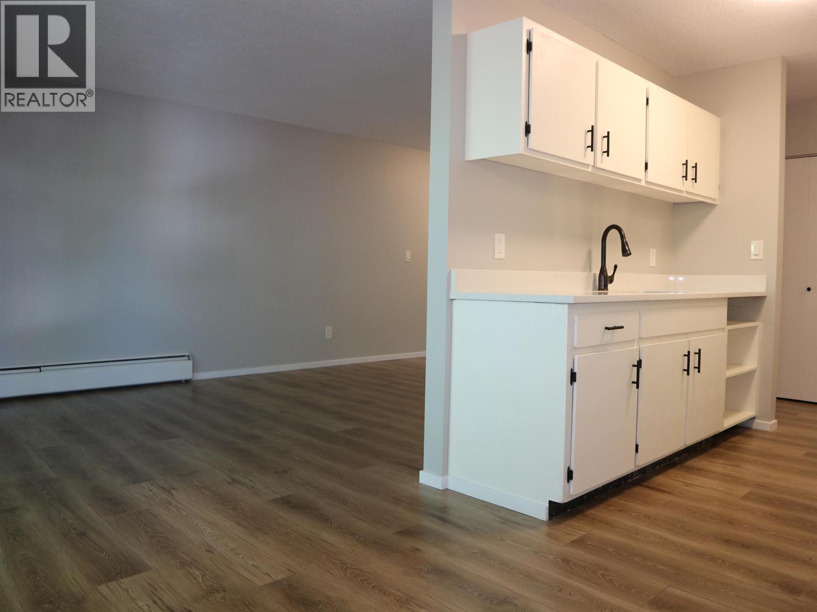 306 8060 Ryan Road, Richmond, British Columbia  V7A 2E5 - Photo 7 - R3071545