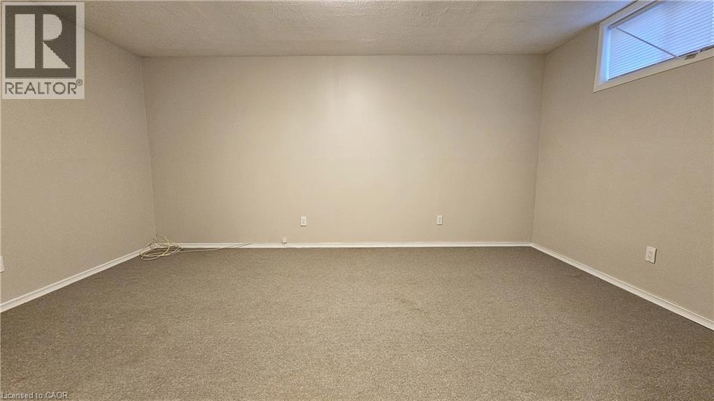 29 Folkstone Crescent, Kitchener, Ontario N2E 2T1 - Photo 19 - 40790326