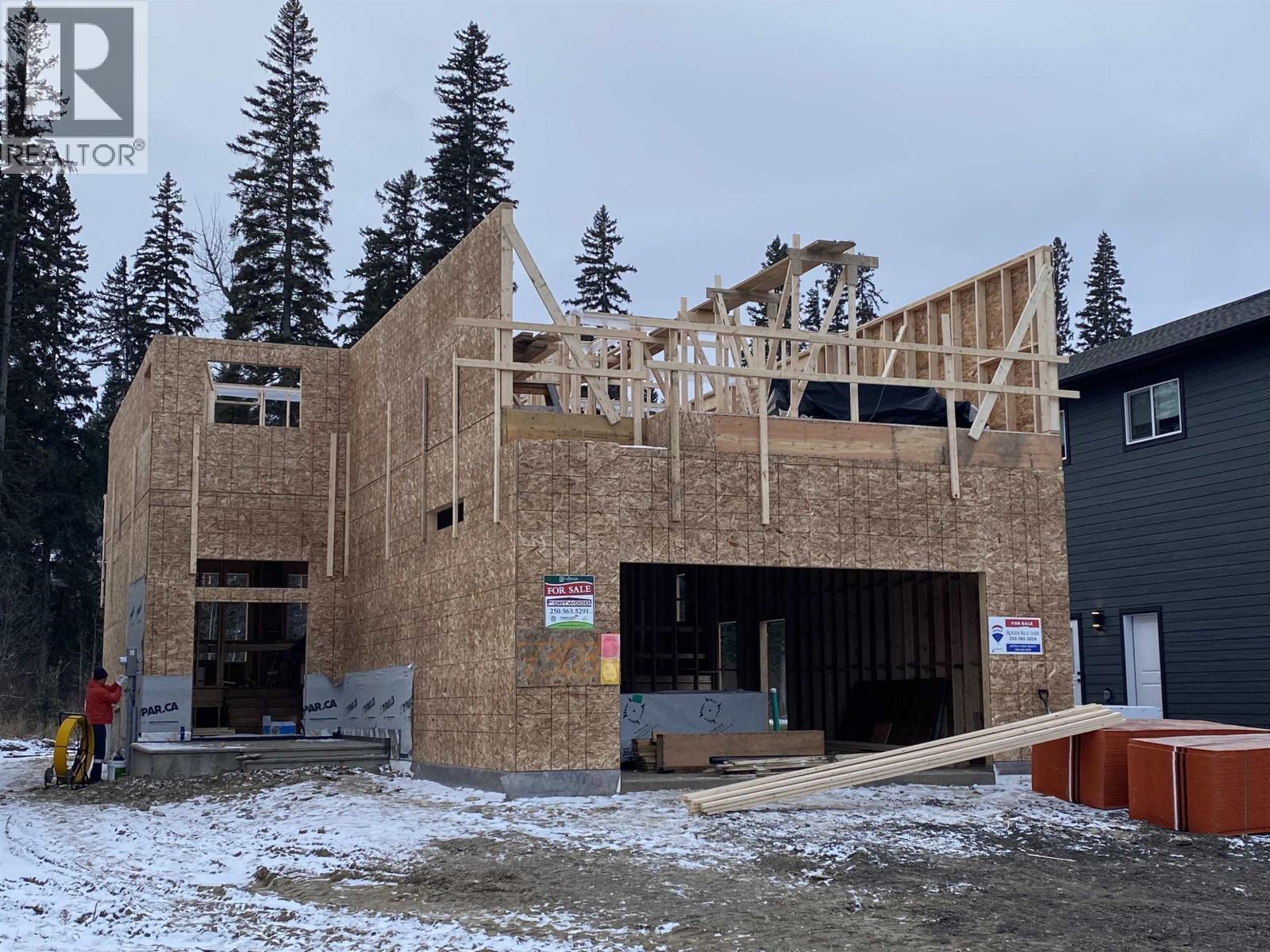 7303 Foxridge Avenue, Prince George, British Columbia  V2N 0H2 - Photo 2 - R3071397