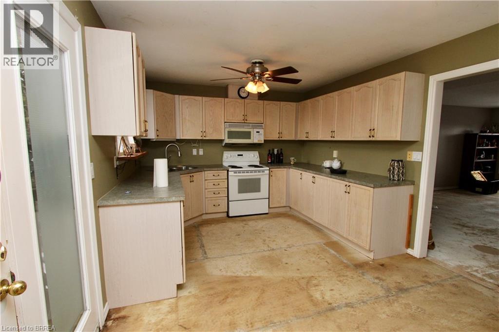 4 Dowden Avenue, Brantford, Ontario  N3T 6N5 - Photo 14 - 40791776