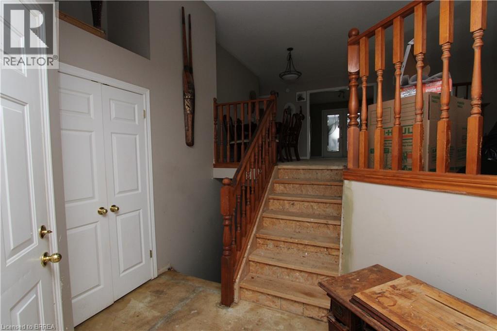 4 Dowden Avenue, Brantford, Ontario  N3T 6N5 - Photo 6 - 40791776