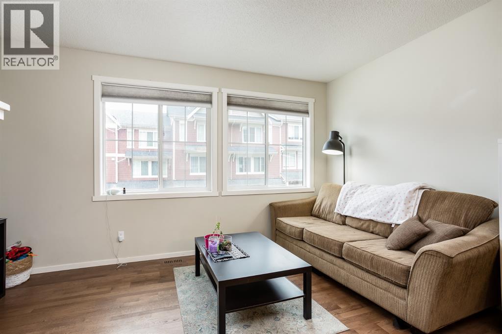 29 Kinlea Common Nw, Calgary, Alberta T3R 0S2 - Photo 3 - A2266681