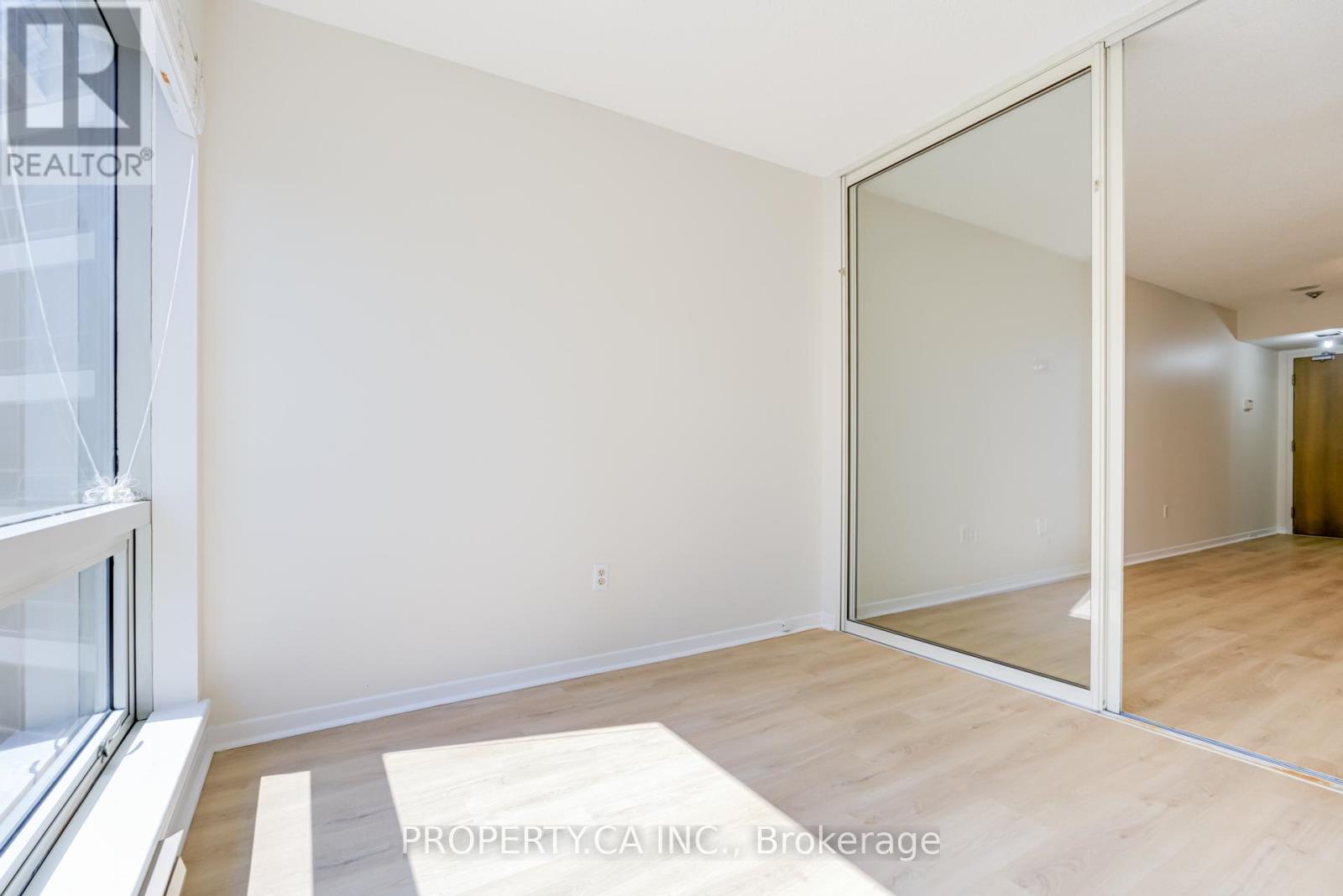 1505 - 1001 Bay Street, Toronto, Ontario  M5S 3A6 - Photo 15 - C12595220
