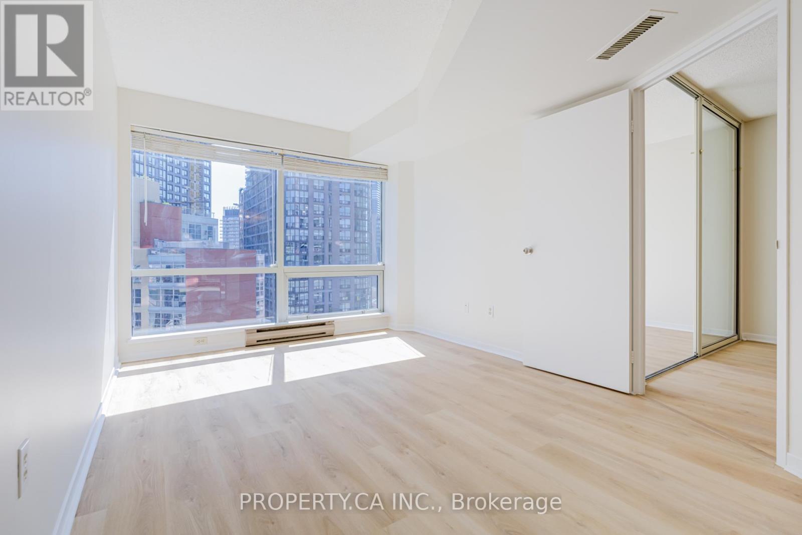 1505 - 1001 Bay Street, Toronto, Ontario  M5S 3A6 - Photo 17 - C12595220