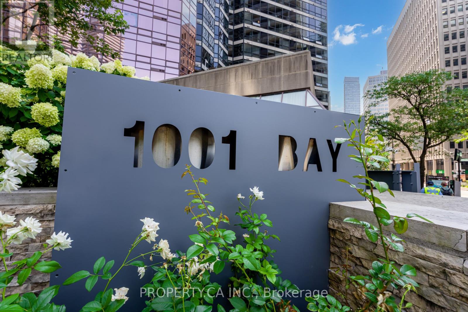 1505 - 1001 Bay Street, Toronto, Ontario  M5S 3A6 - Photo 3 - C12595220