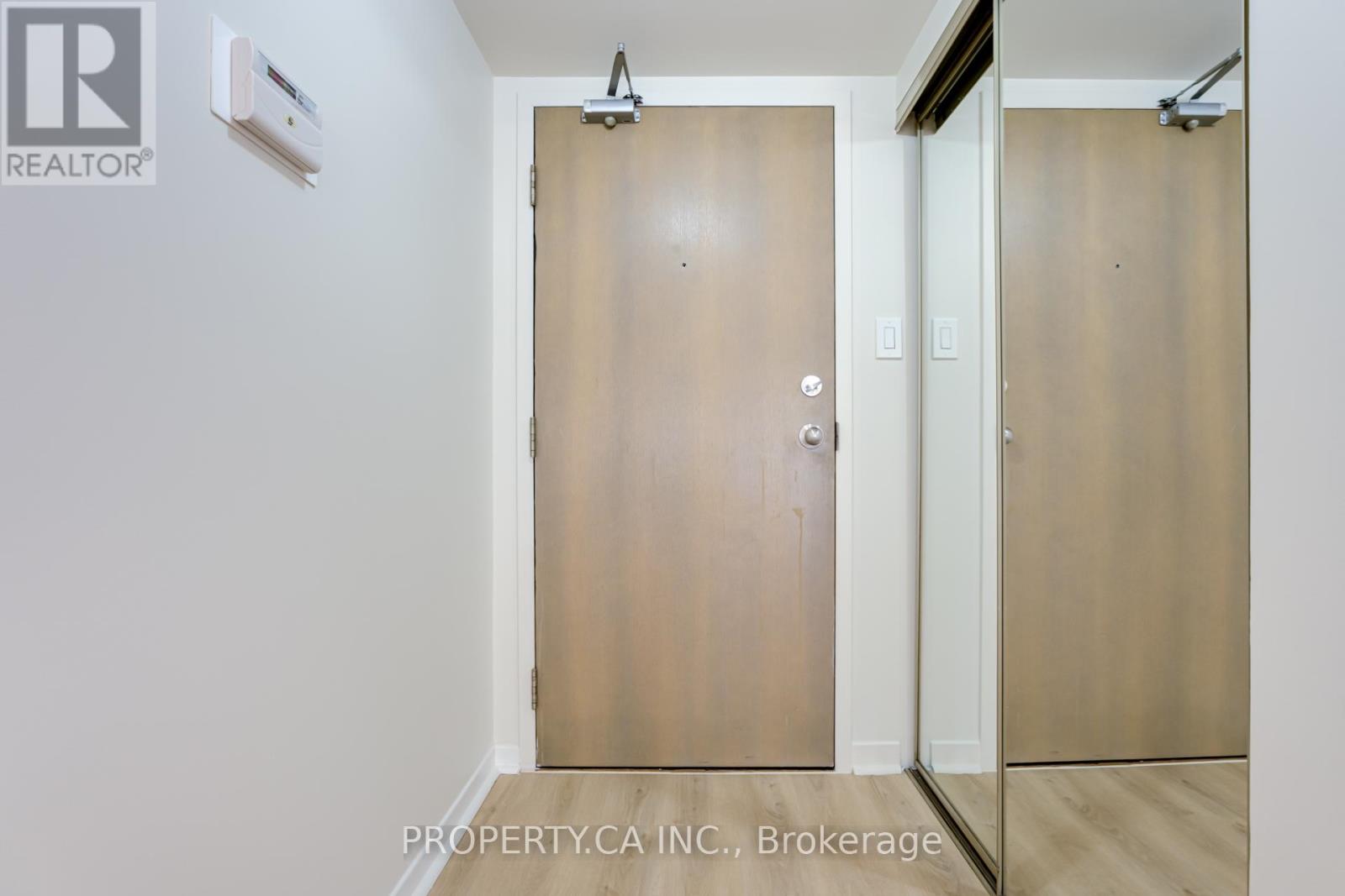 1505 - 1001 Bay Street, Toronto, Ontario  M5S 3A6 - Photo 5 - C12595220