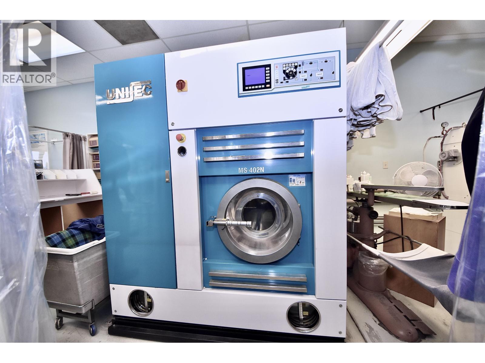 5247 Ladner Trunk Road, Delta, British Columbia  V4K 1W4 - Photo 10 - C8074259