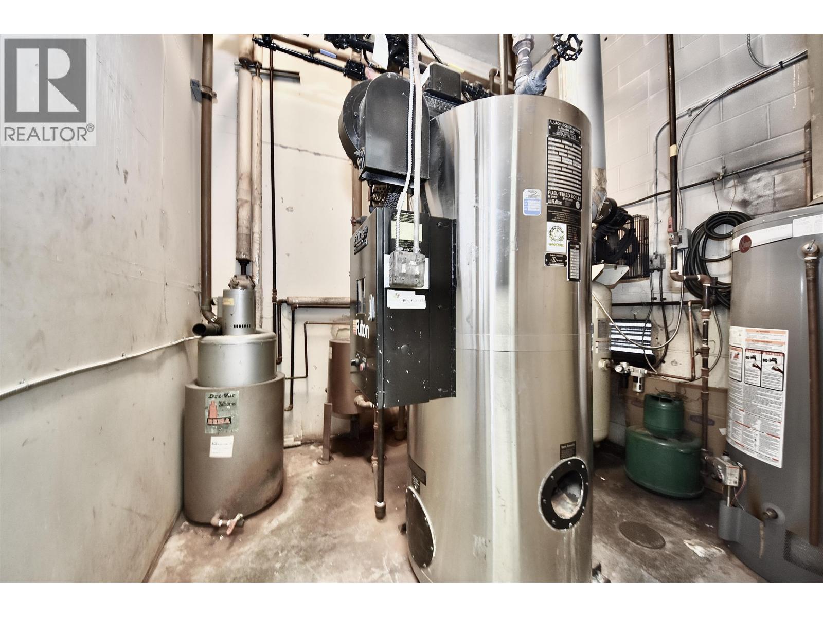 5247 Ladner Trunk Road, Delta, British Columbia  V4K 1W4 - Photo 13 - C8074259