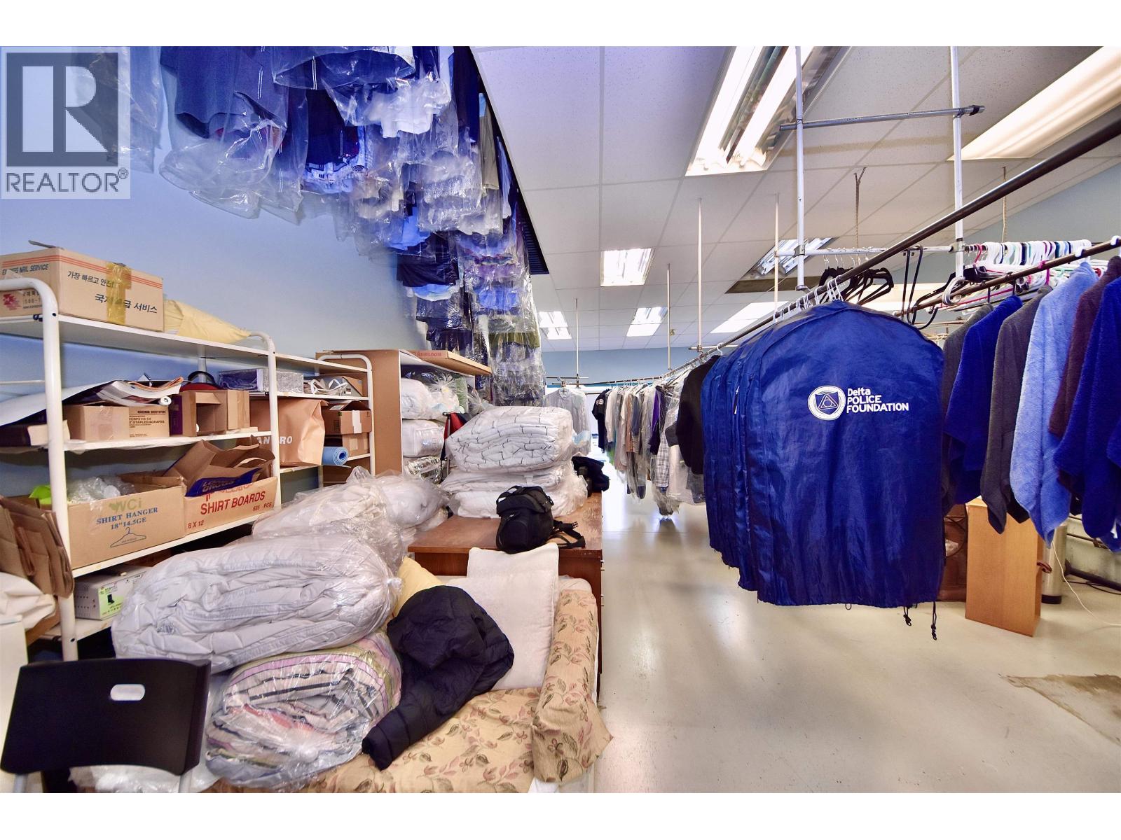 5247 Ladner Trunk Road, Delta, British Columbia  V4K 1W4 - Photo 1 - C8074259