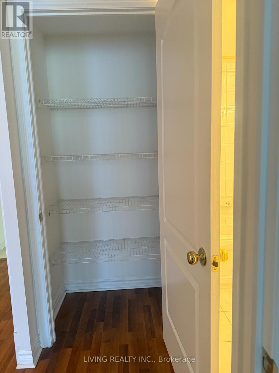 302 - 18 William Carson Crescent, Toronto, Ontario  M2P 2G6 - Photo 14 - C12590838