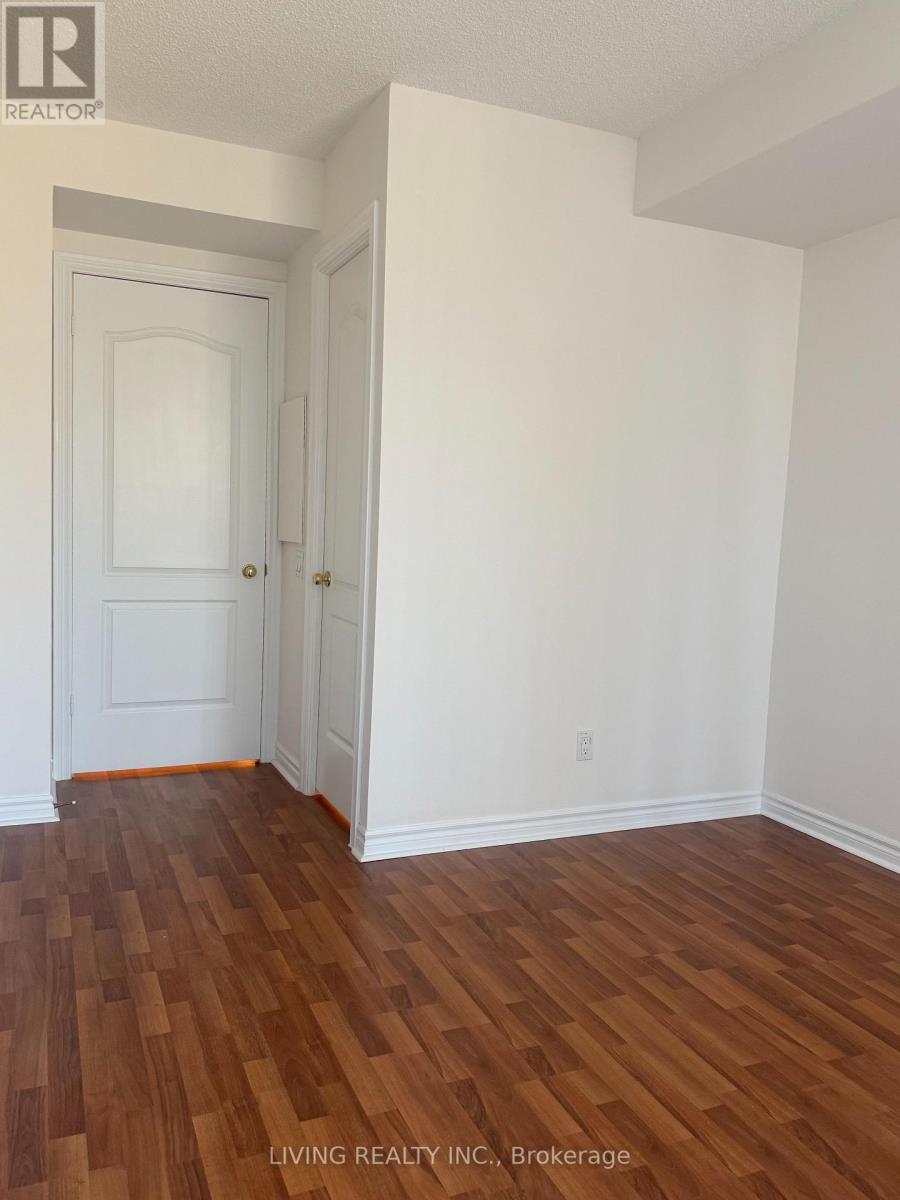 302 - 18 William Carson Crescent, Toronto, Ontario  M2P 2G6 - Photo 11 - C12590838