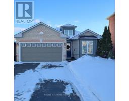 13 COUPLES COURT, Barrie, Ontario