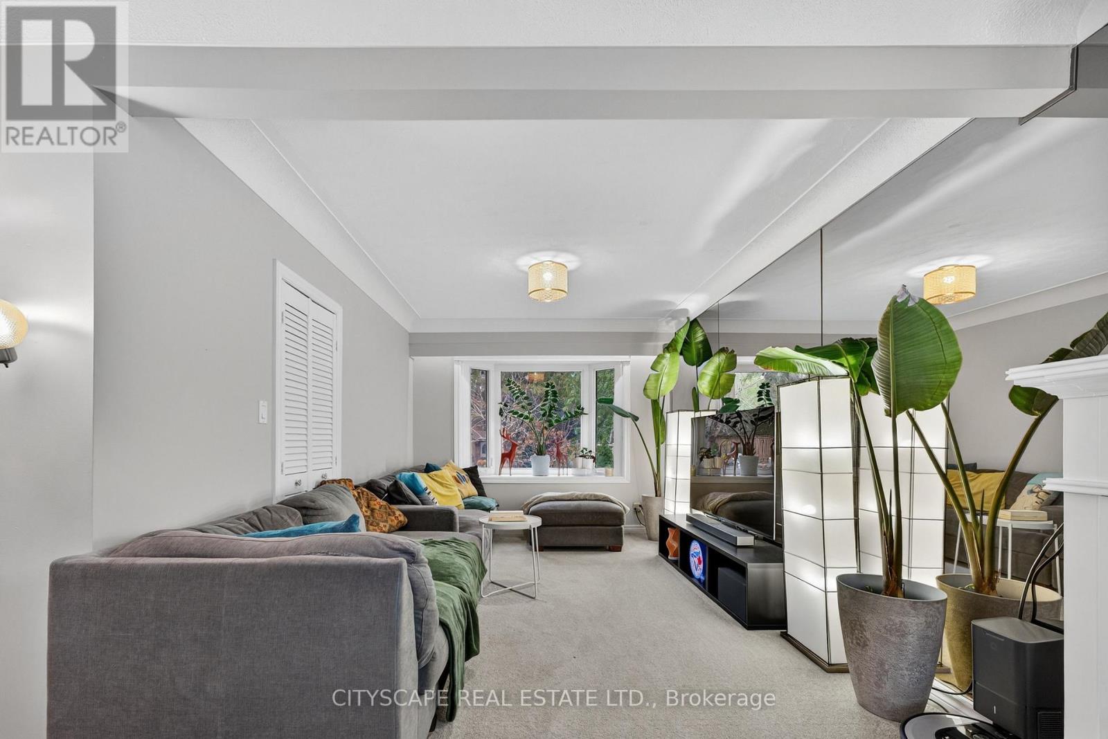 195 Wilton Street, Burlington, Ontario  L7N 1V8 - Photo 16 - W12595022