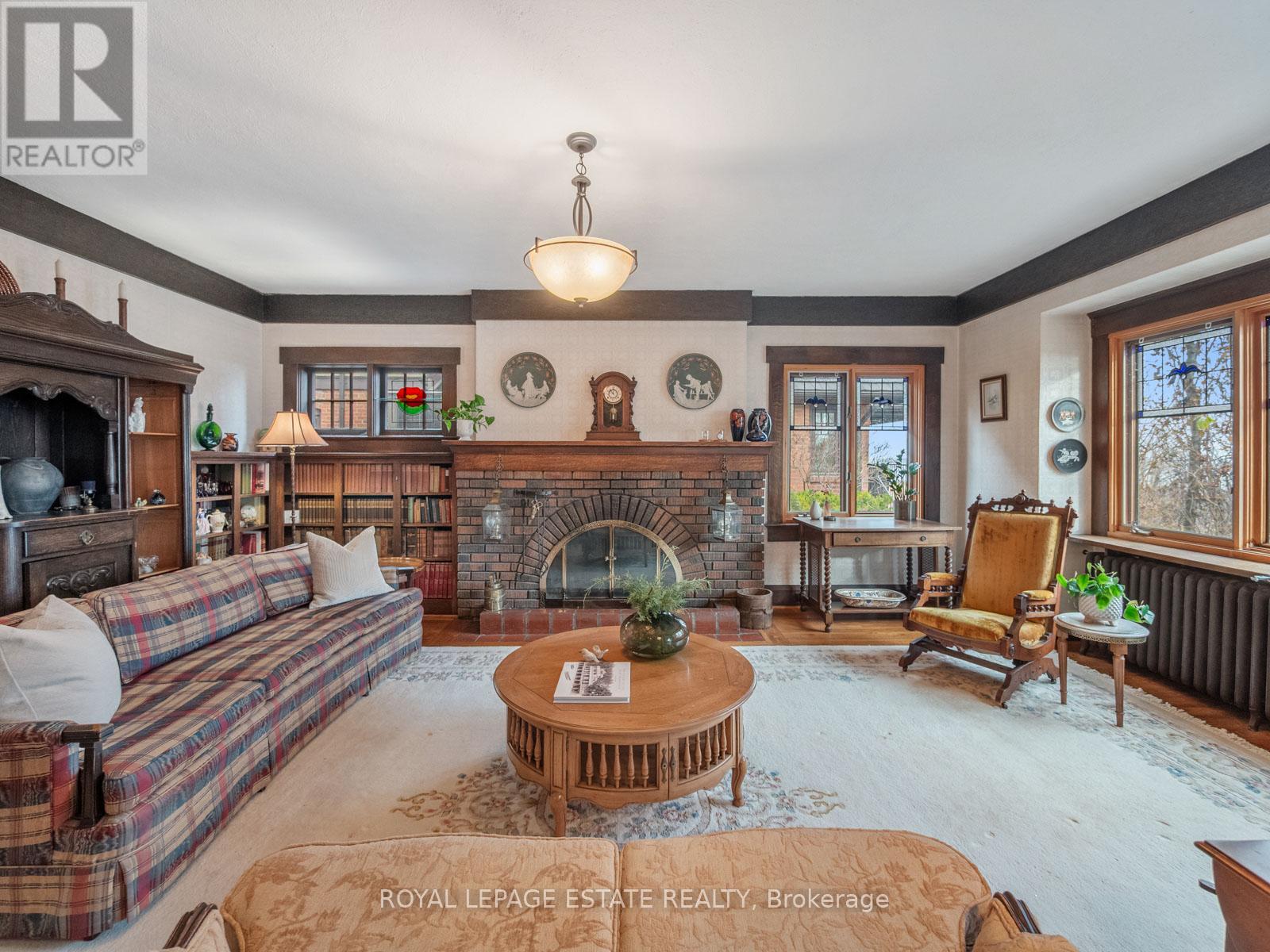 9 Silver Birch Avenue, Toronto, Ontario  M4E 3K8 - Photo 18 - E12595200