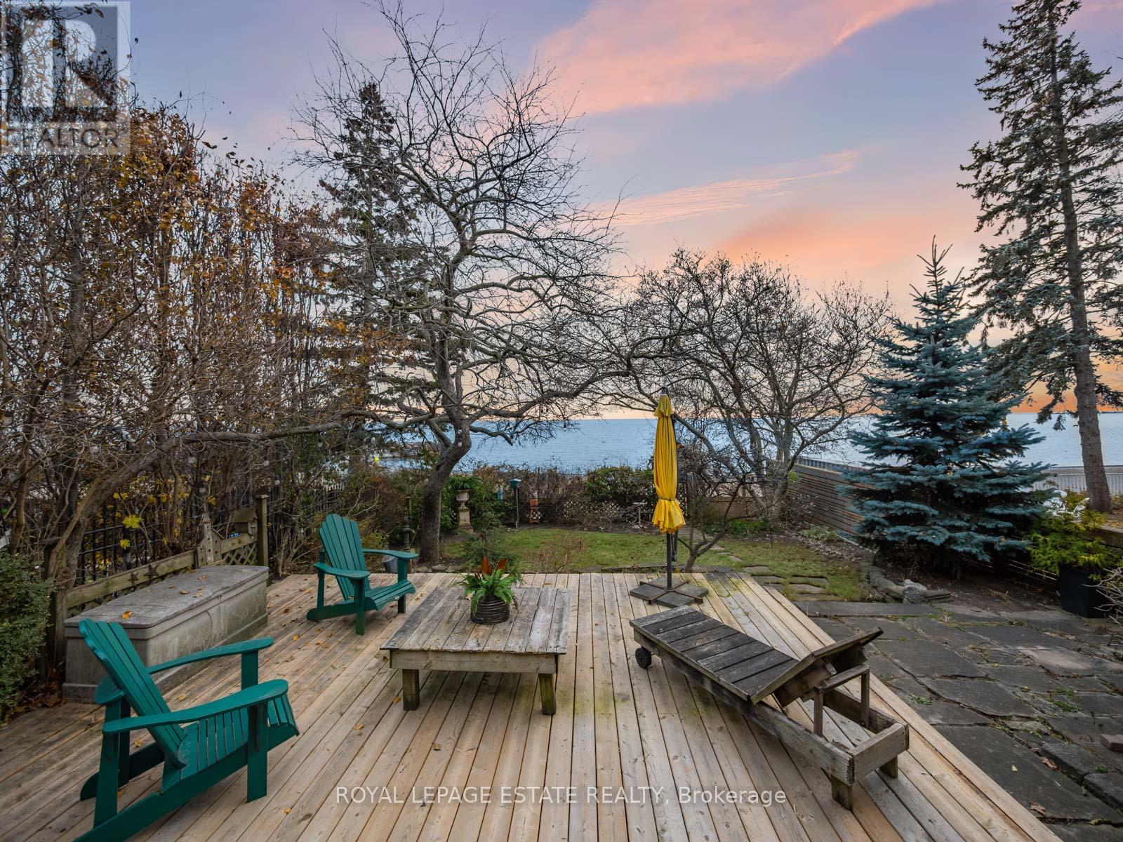 9 Silver Birch Avenue, Toronto, Ontario  M4E 3K8 - Photo 2 - E12595200