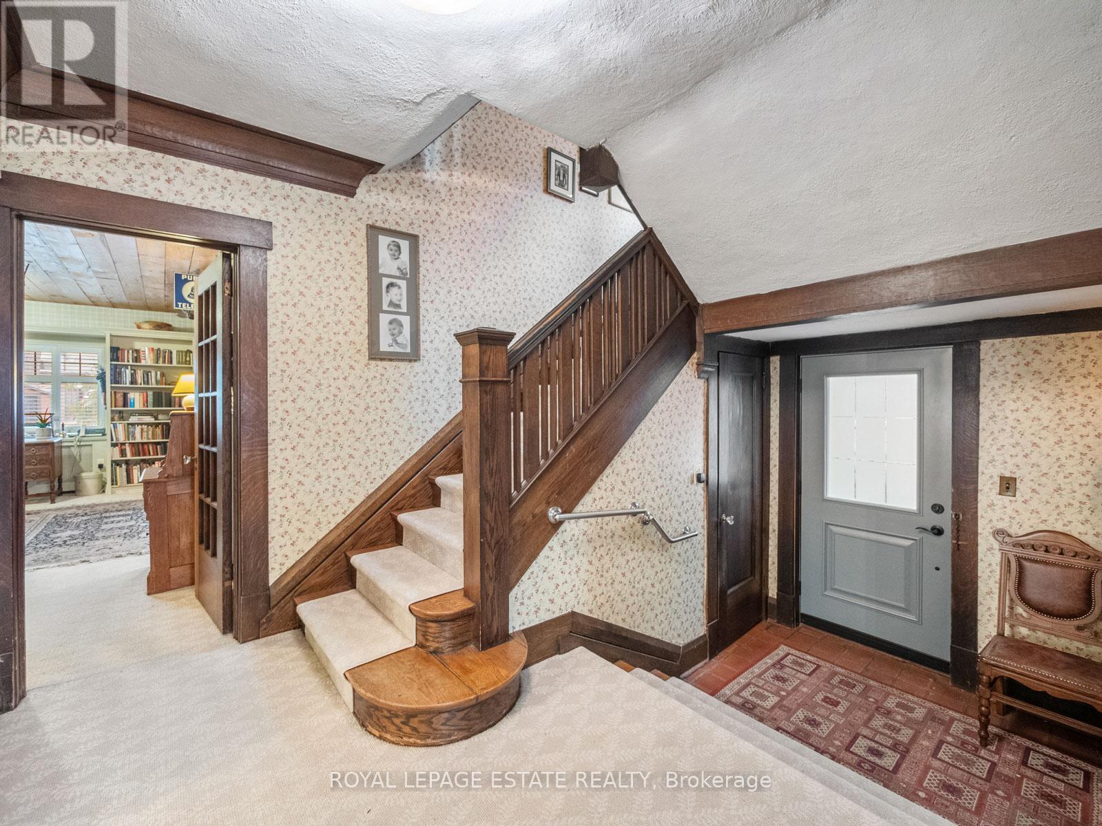 9 Silver Birch Avenue, Toronto, Ontario  M4E 3K8 - Photo 35 - E12595200