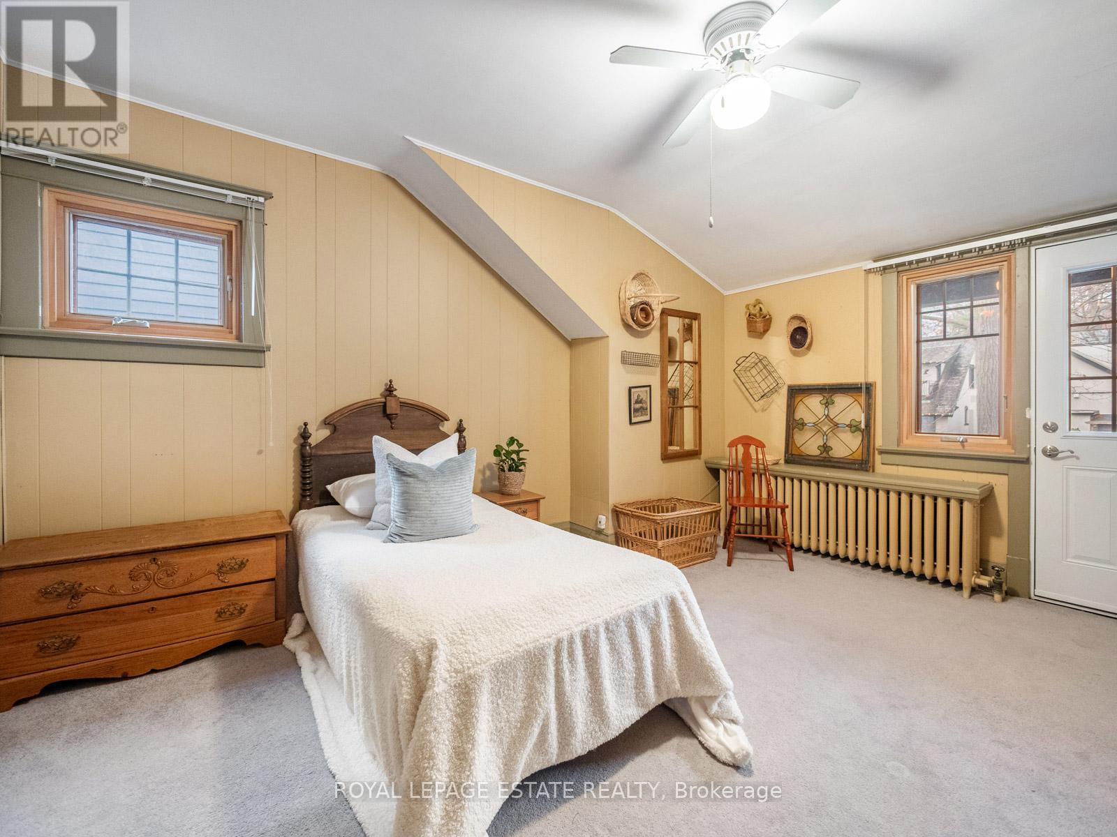 9 Silver Birch Avenue, Toronto, Ontario  M4E 3K8 - Photo 41 - E12595200