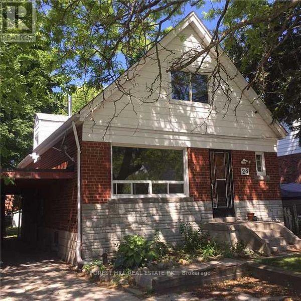 28 HARRIS PARK DRIVE, Toronto, Ontario