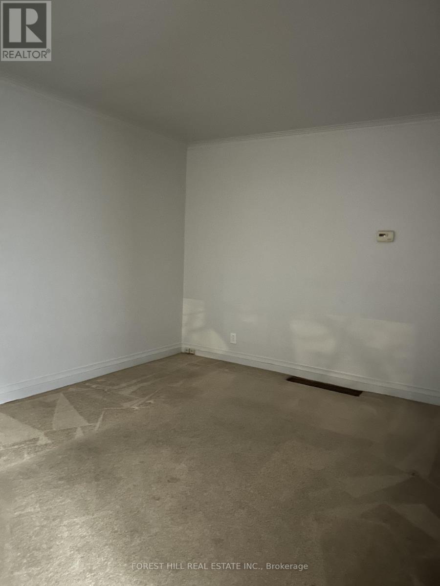 28 Harris Park Drive, Toronto, Ontario  M1L 3A2 - Photo 6 - E12595210