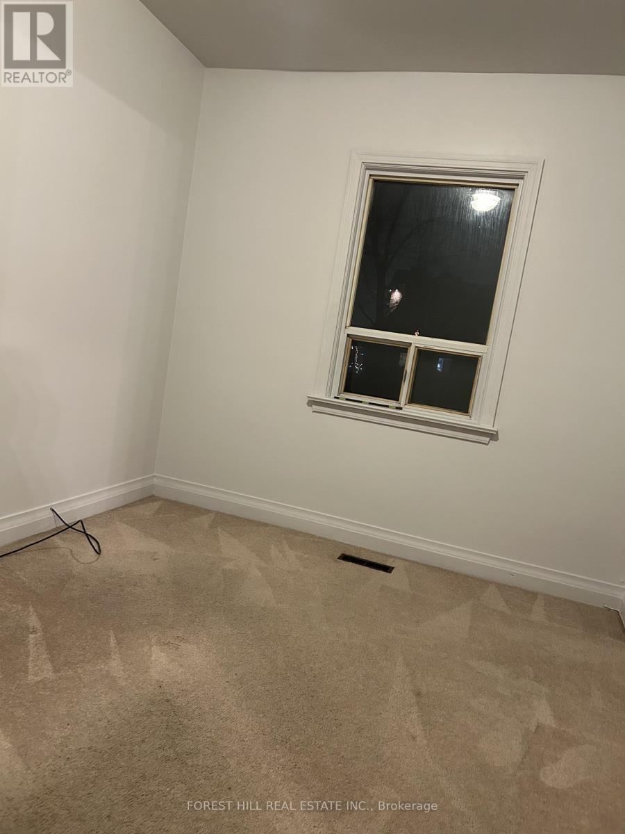 28 Harris Park Drive, Toronto, Ontario  M1L 3A2 - Photo 8 - E12595210