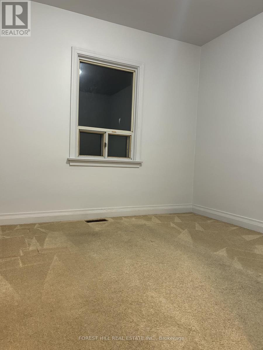 28 Harris Park Drive, Toronto, Ontario  M1L 3A2 - Photo 9 - E12595210