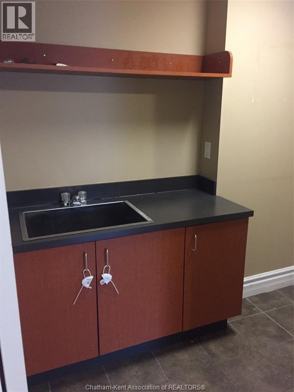 27 Keil Drive, Chatham, Ontario  N7M 3G7 - Photo 4 - 25031028