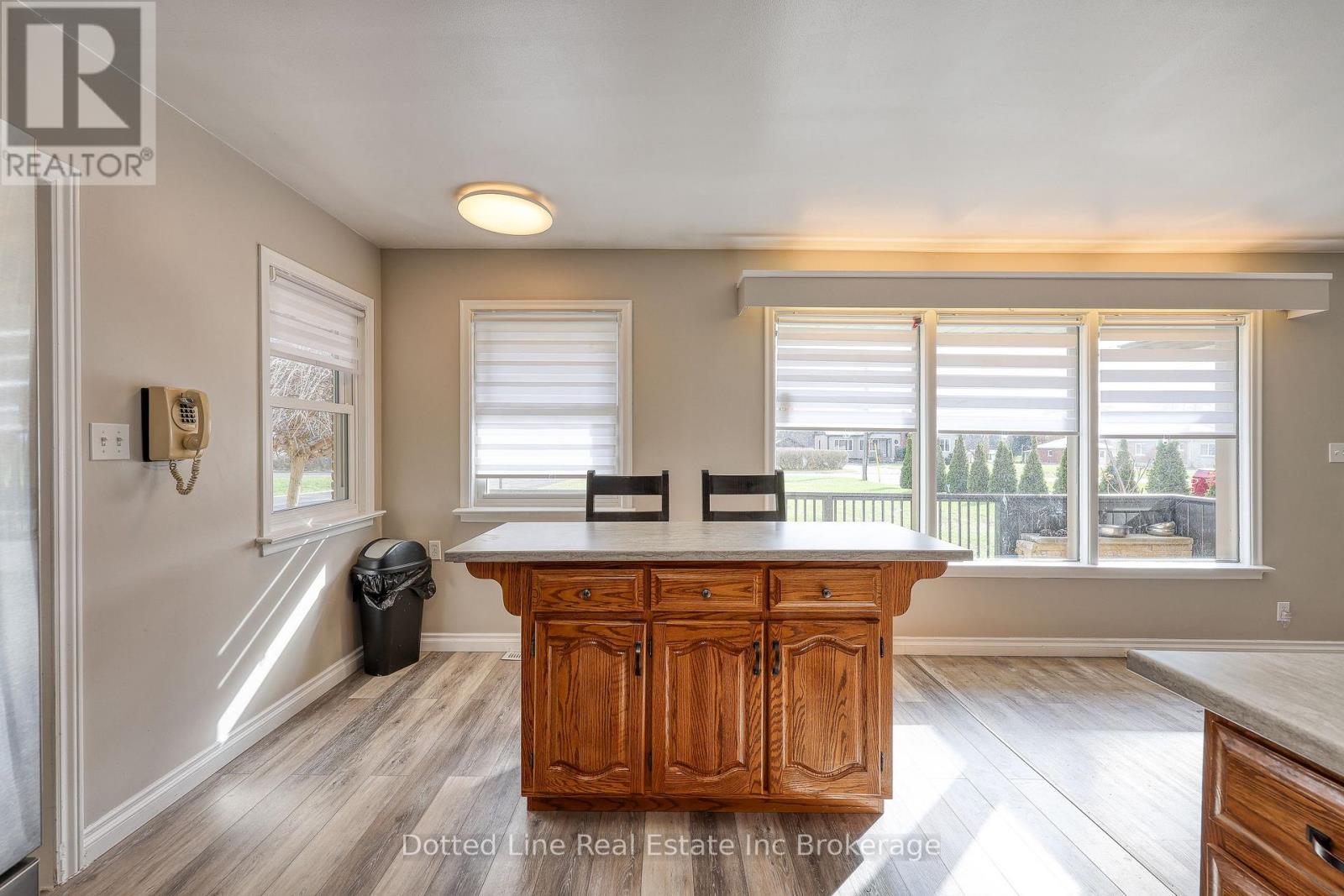 34 Albert Street, Norfolk, Ontario N0E 1G0 - Photo 23 - X12561328