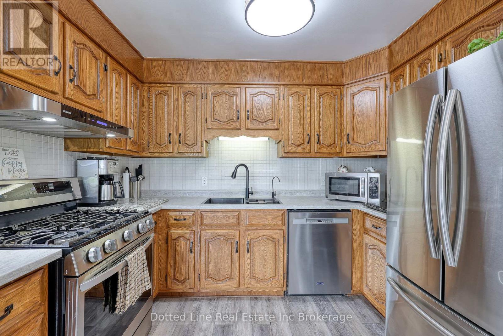 34 Albert Street, Norfolk, Ontario N0E 1G0 - Photo 21 - X12561328