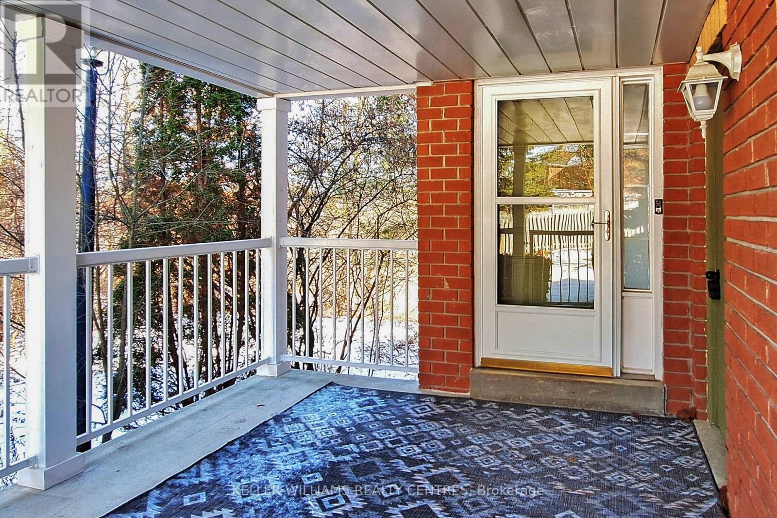 511 Winkworth Court, Newmarket, Ontario  L3Y 8R2 - Photo 3 - N12595228